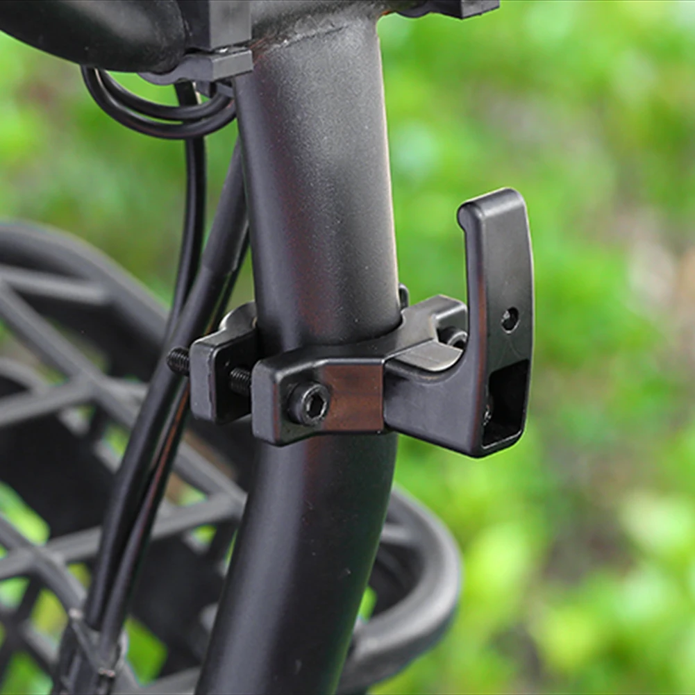 Kait Penggantung Tas Bagasi He - Motorcycle Gear Wall Mount ulasan dan harga